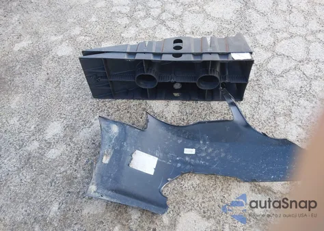 2021 Chevrolet Traverse Awd Rs z USA, uszkodzony, nr VIN 1GNEVJKW8MJ251869